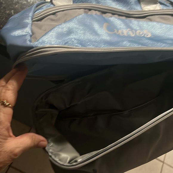 CURVES BLUE VINYL DUFFLE GYM TRAVEL BAG YOGA WORKOUT BAG/expandable - Picture 6 of 9